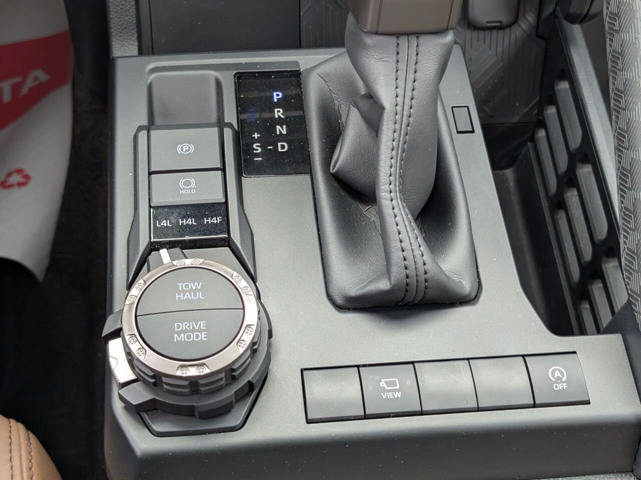 Toyota 4Runner LIMITED/AWD/SIÈGES CHAUFFANTS/TOIT OUVRANT/VOLANT CHAUFFANT/BLUETOOTH/AC BIZONE 2025 Gris Underground Sherbrooke - photo #15