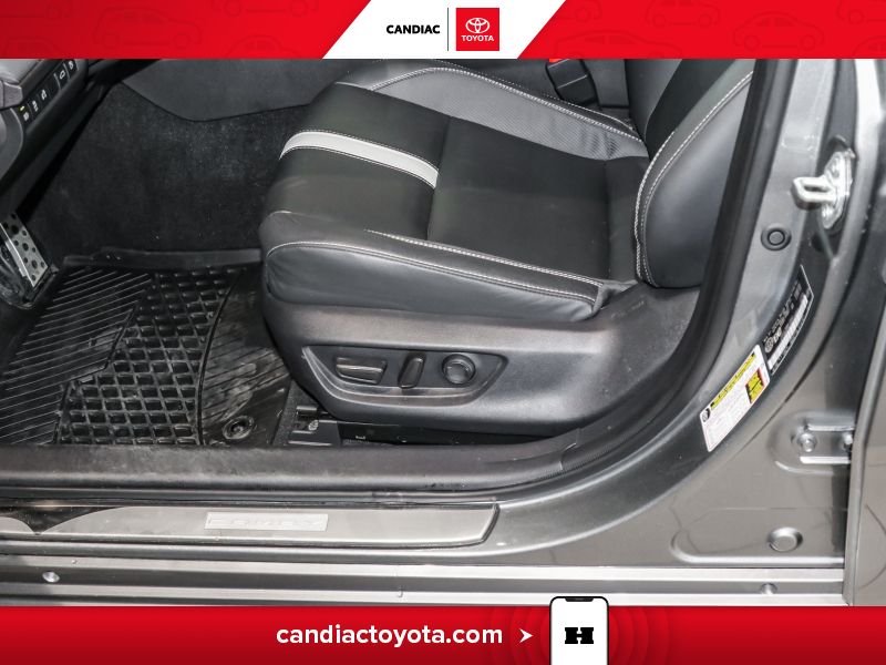 2025 Toyota Camry Grey Blainville - photo #16