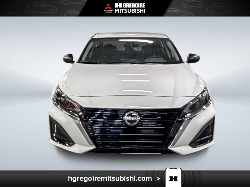 2024 Nissan Altima S *AWD* Mags * Camera * Carplay White