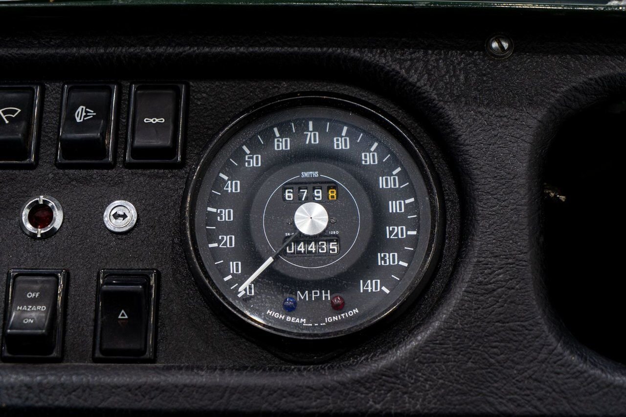 Morgan Plus 8 Unrestored with only 7137km (4435miles) | PRIX EN USD 1970 Vert Montréal - photo #11