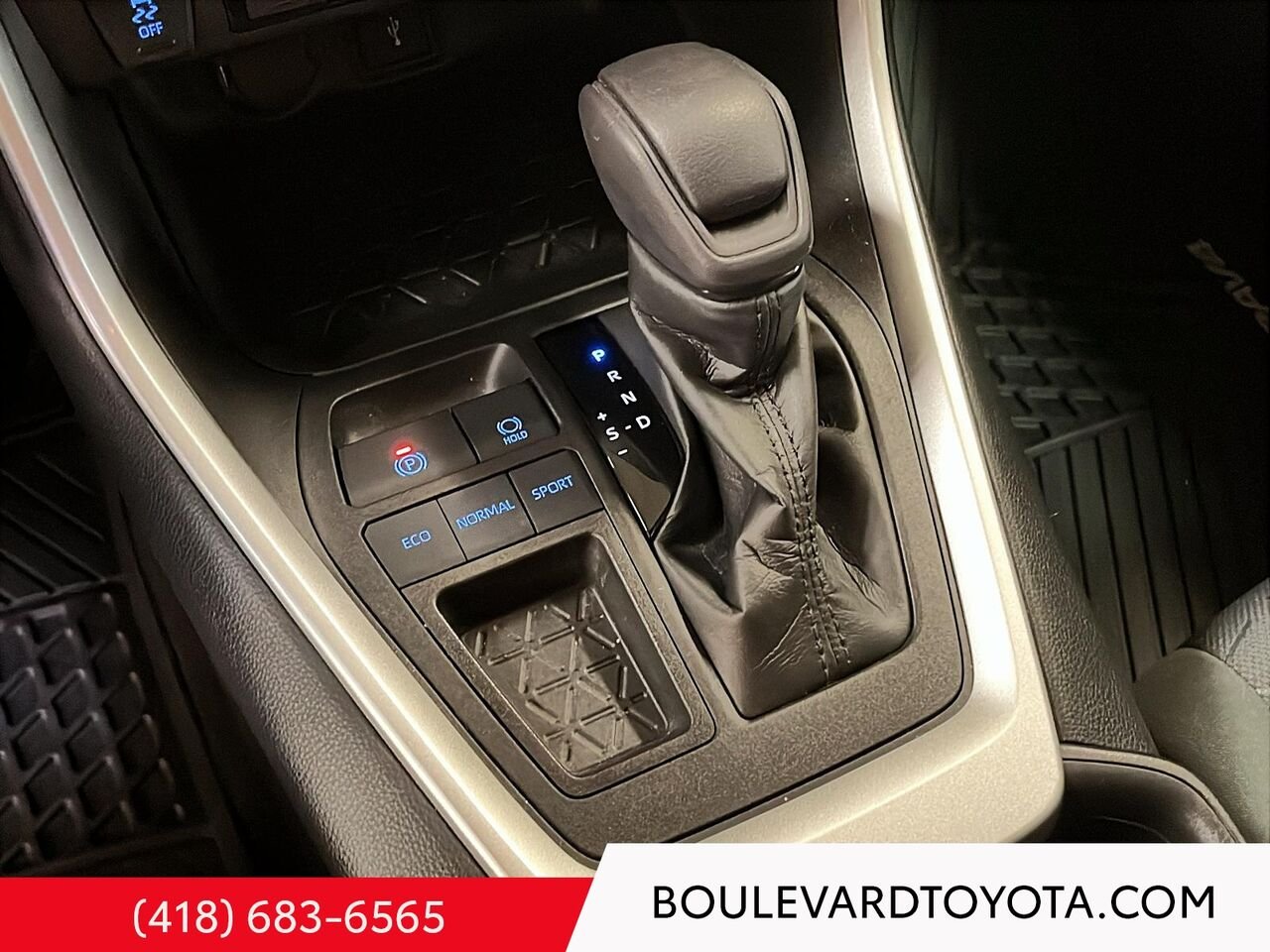 Toyota RAV4 100078A-59 | LE 2021 Gris Québec - photo #15