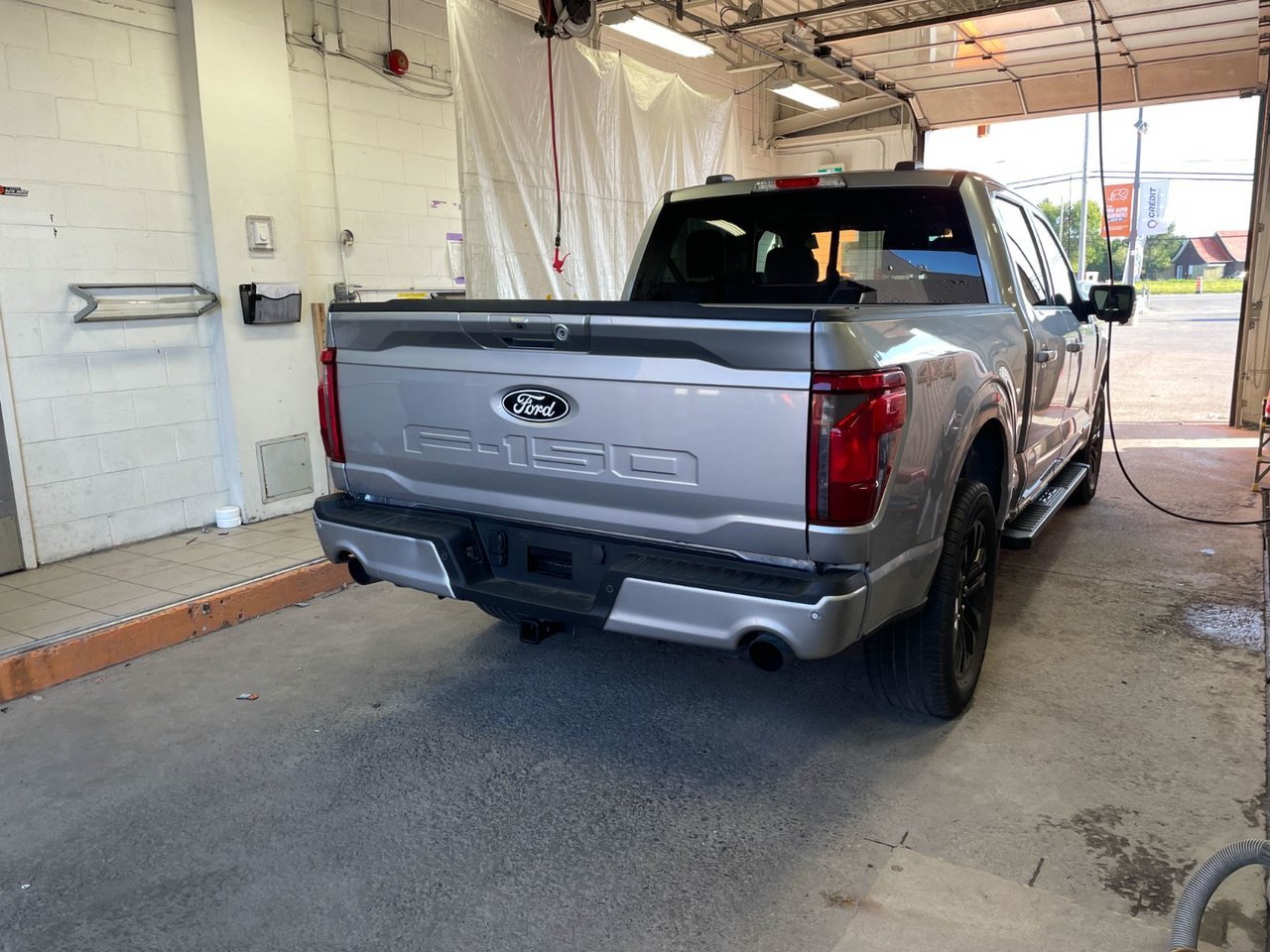 Ford F-150 XLT HYBRID CREW 4X4 303A *3.5L ECOBOOST NAV CAM360 2024 Gris Saint-Jérôme - photo #8