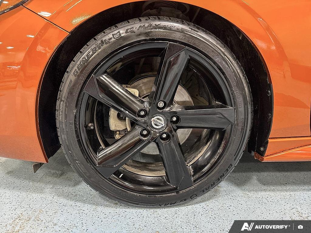 2023 Nissan Sentra 2601202A | SR CVT Orange Edmonton - photo #5