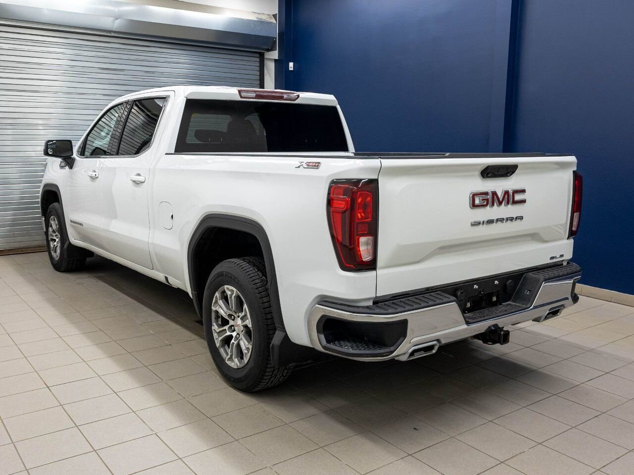 GMC Sierra 1500 SLE X31 CREW 4X4 DIESEL *NAV* SIÈGES CHAUF CARPLAY 2024 Blanc Saint-Jérôme - photo #4