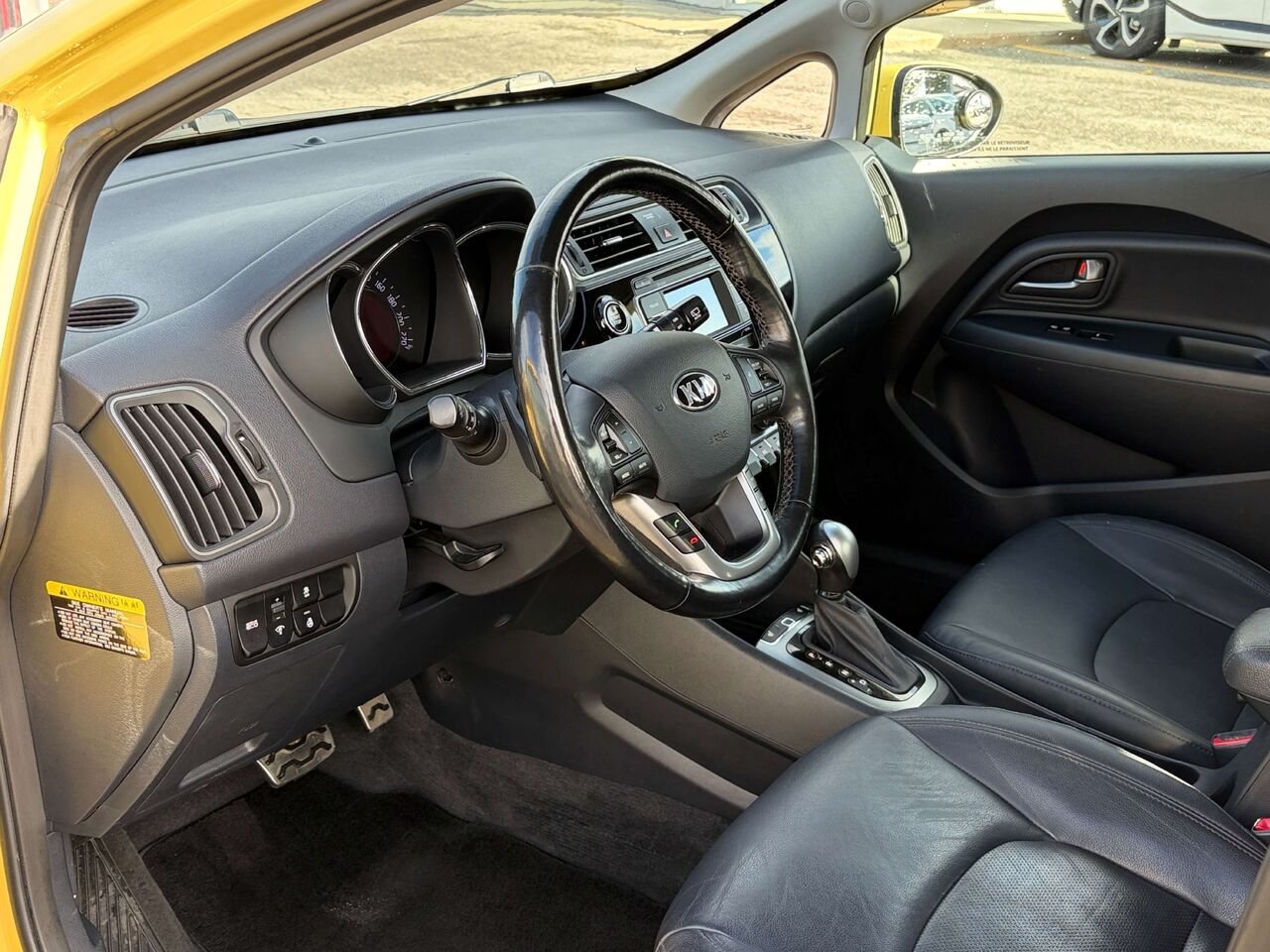 2016 Kia Rio Yellow Gatineau - photo #11