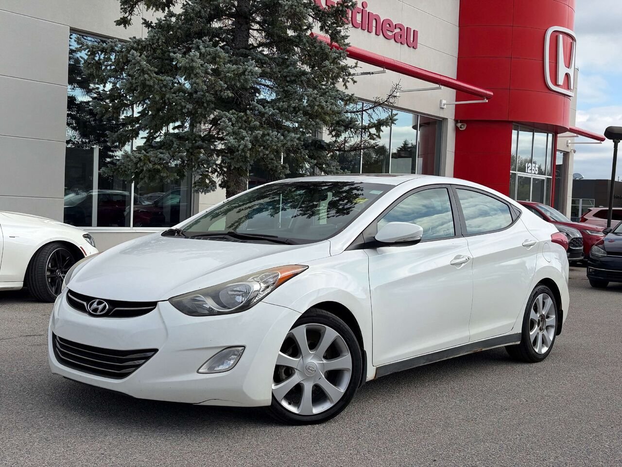 2013 Hyundai ELANTRA Limited White Gatineau - photo #7
