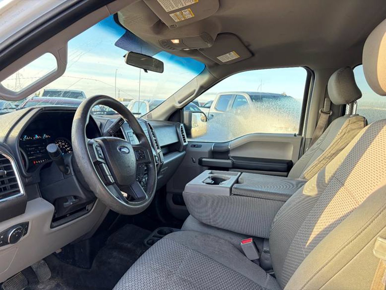 2016 Ford F-150 4WD SuperCrew 145 XLT White Sherwood Park - photo #5