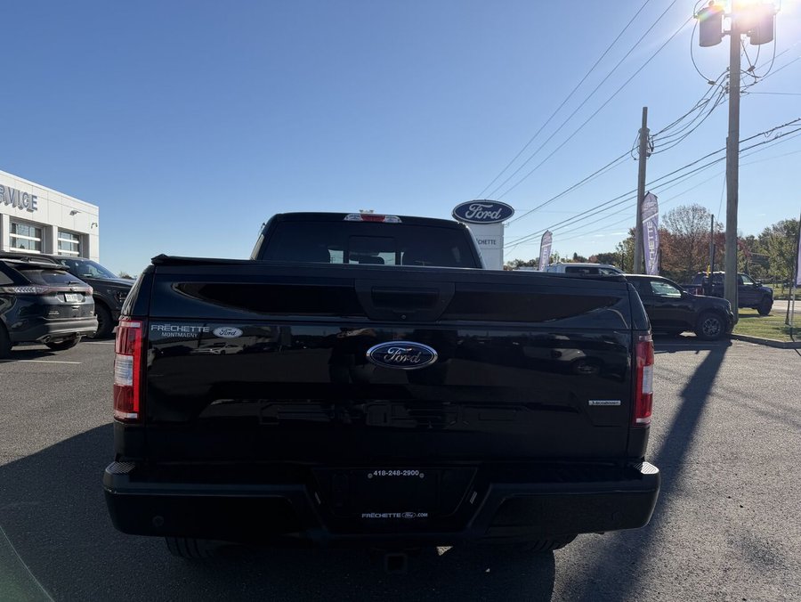 Ford F-150 XLT cabine SuperCrew 4RM caisse de 5,5 pi 2018 Noir