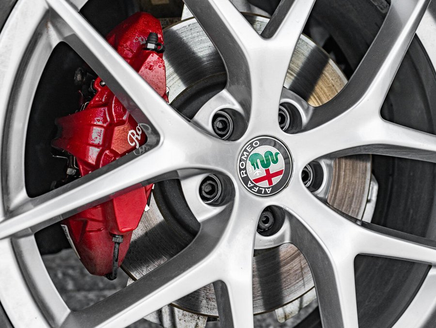 2021 Alfa Romeo Stelvio Ti White