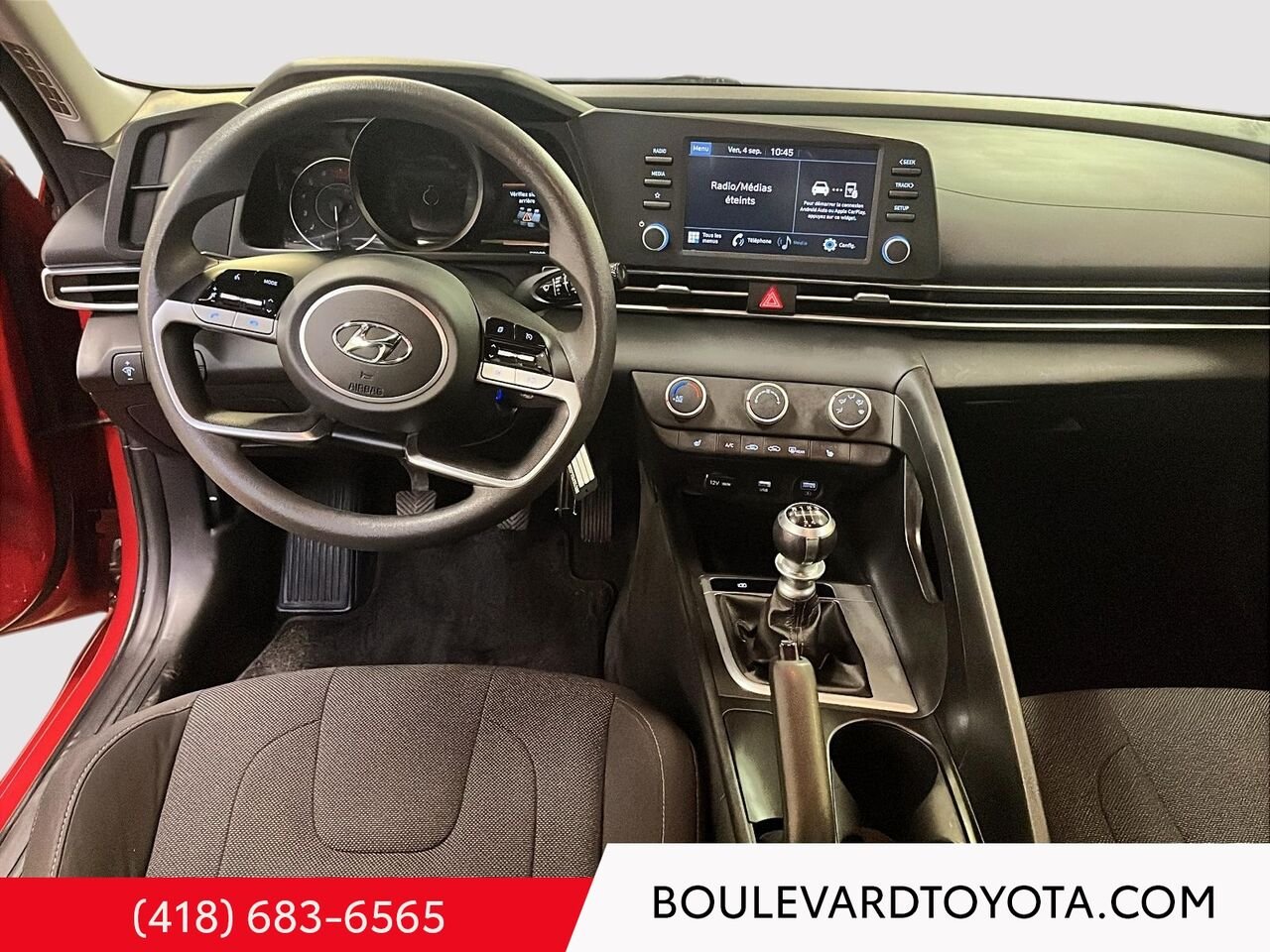 Hyundai Elantra 100374A-18 | ESSENTIAL BM, MANUELLE 2022 Rouge Québec - photo #17
