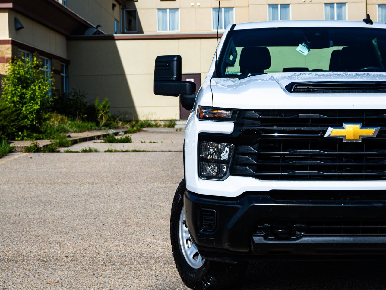 2024 Chevrolet Silverado 3500HD 4WD Crew Cab 159 Work Truck White Sherwood Park - photo #5