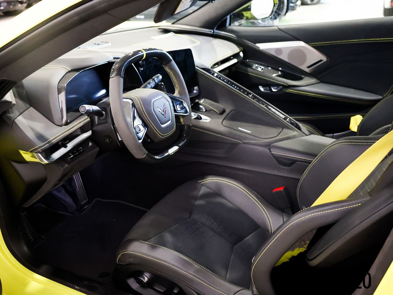 Chevrolet Corvette 2024 Jaune Saint-Eustache - photo #15