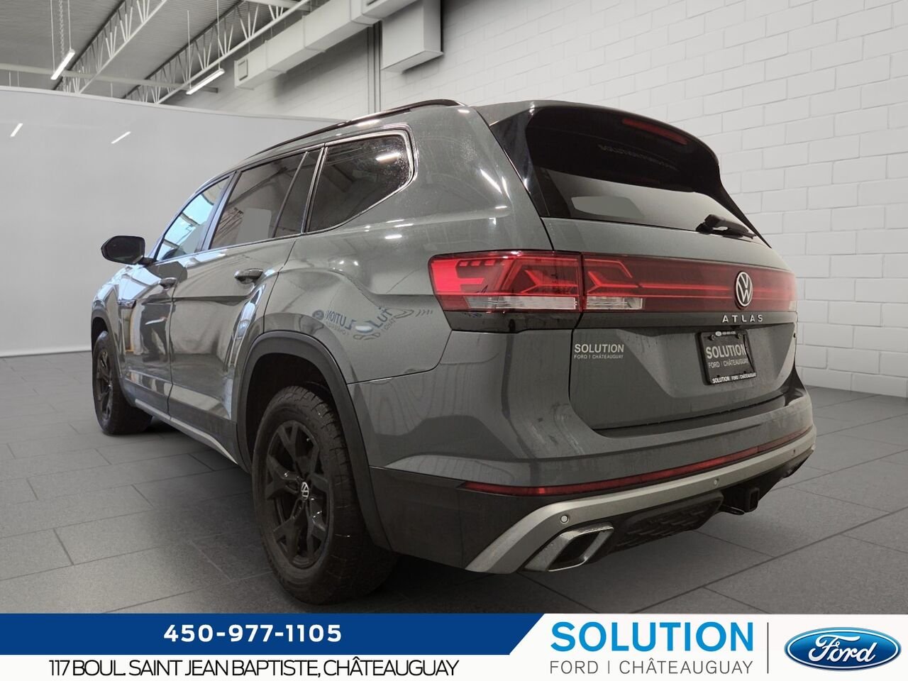 2025 Volkswagen Atlas PEAK EDITION ATLAS PEAK EDITION Grey Châteauguay - photo #3