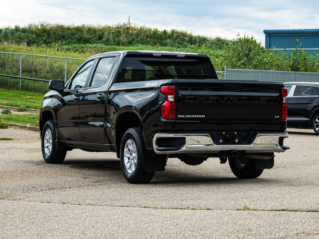2026 Chevrolet Silverado 1500 4WD Crew Cab 147 LT Black Sherwood Park - photo #10