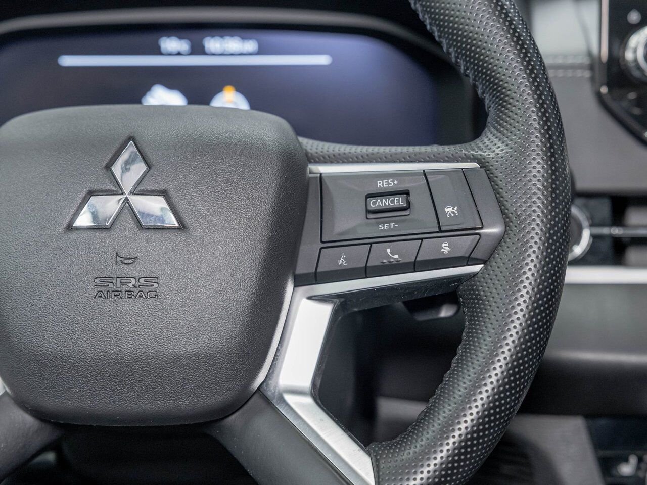 2024 Mitsubishi Outlander Plug-In Hybrid SEL AWD *TOIT* NAV CAM 360 SIÈGES CHAUFF REG ADAPT Silver Saint-Jérôme - photo #15