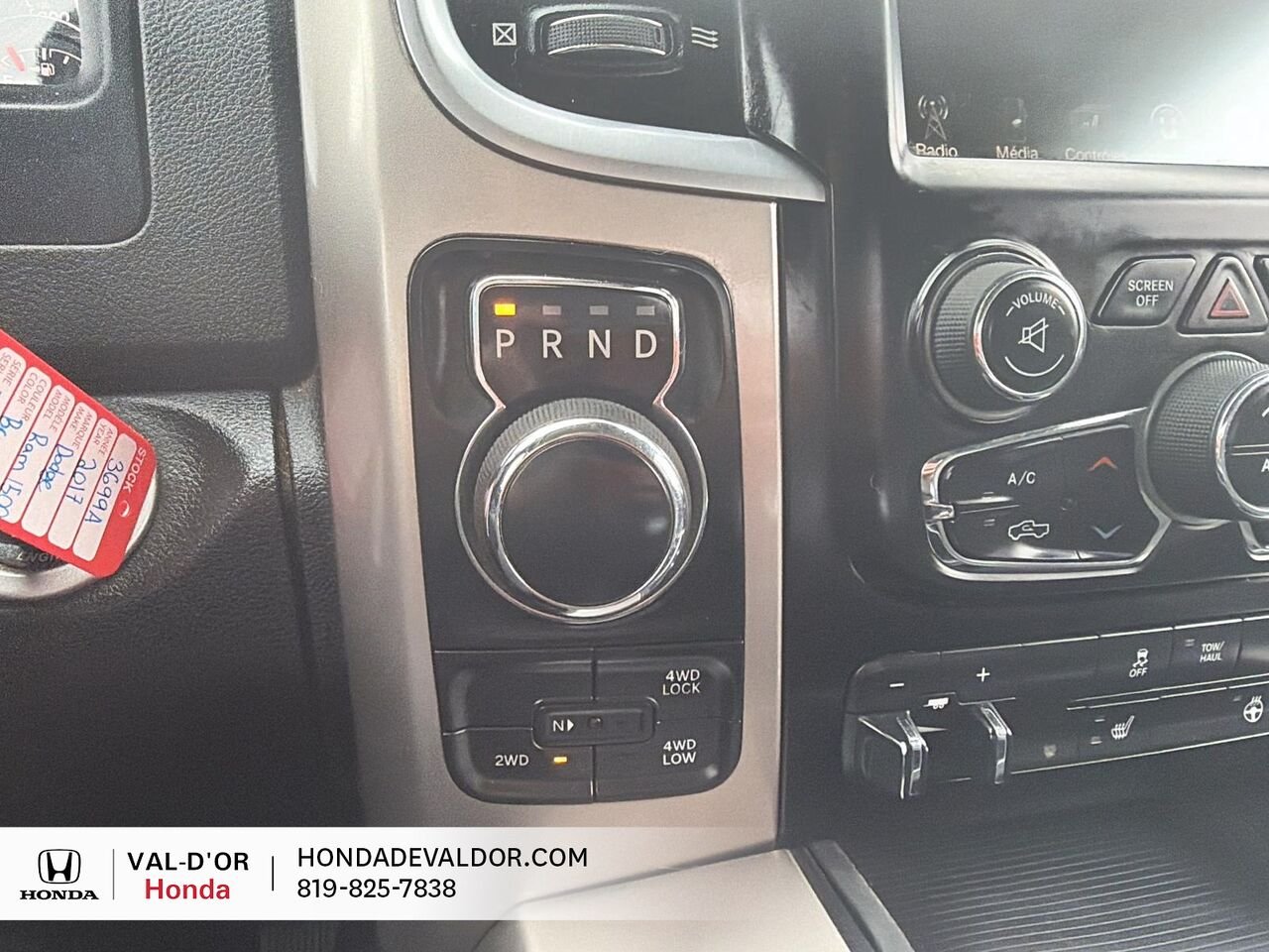 2017 Ram 1500 Cabine multiplaces 4RM, 149 po Outdoorsman Brown Val-d'Or - photo #10