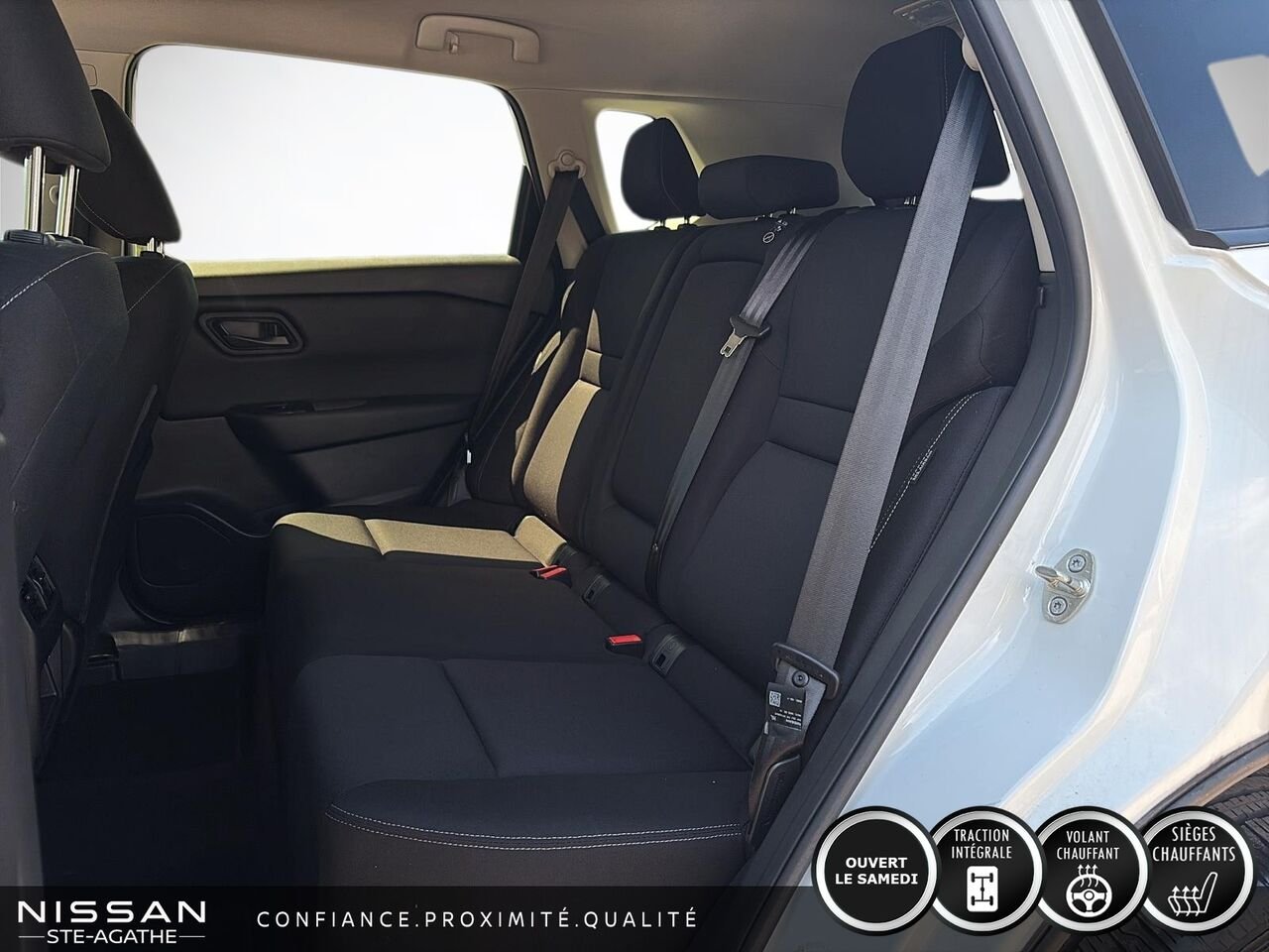 Nissan Rogue 2024 Blanc Ste-Agathe des Monts - photo #8