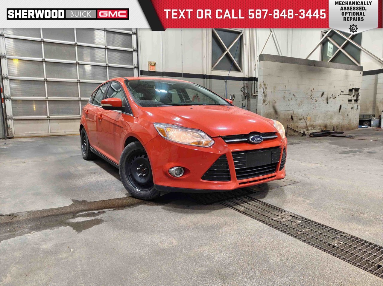 2012 Ford Focus 5dr HB SEL Red Sherwood Park - photo #0