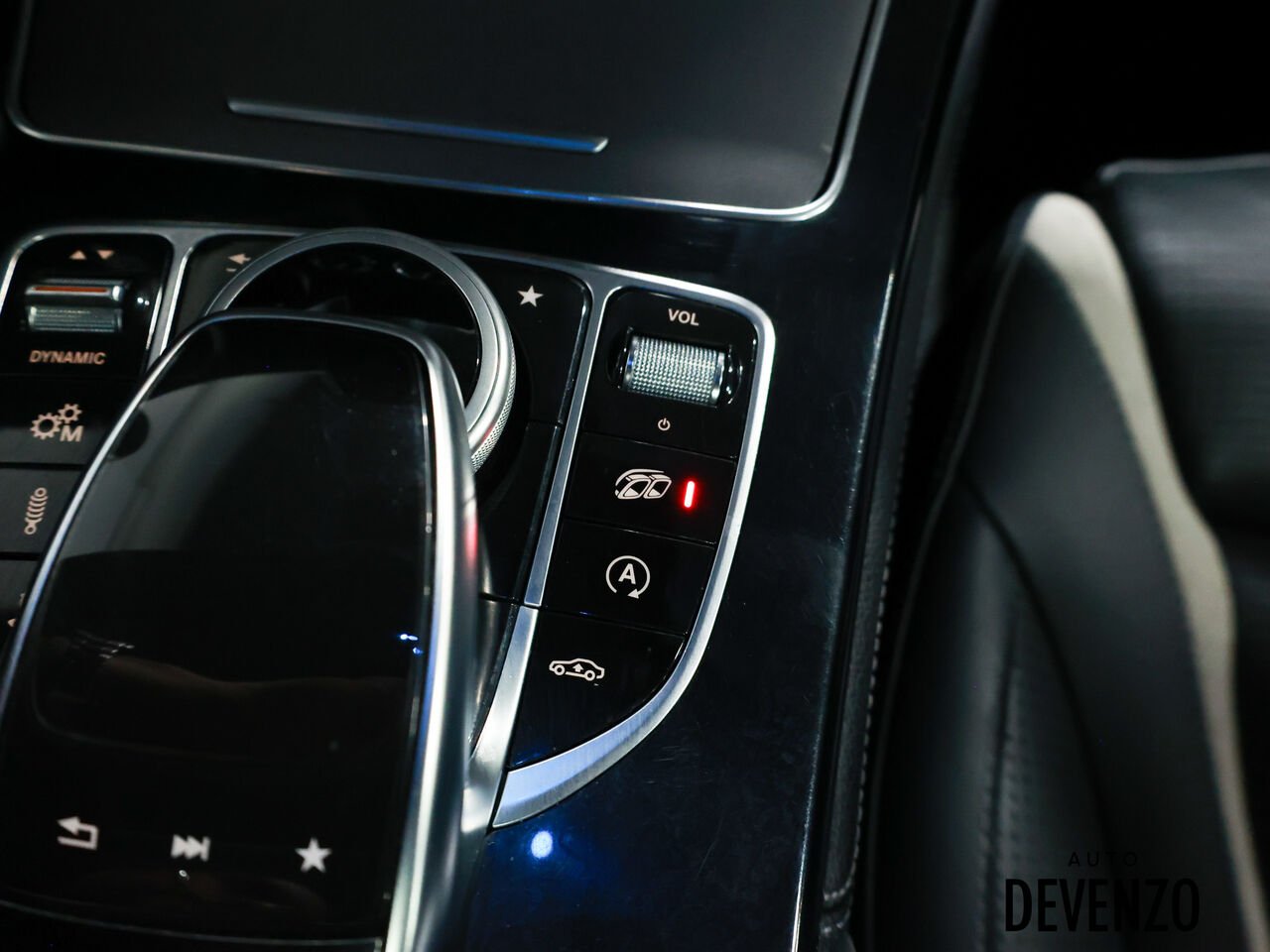 2019 Mercedes-Benz GLC Blue Saint-Eustache - photo #18