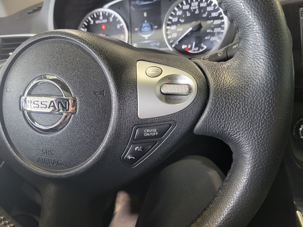 2017 Nissan Sentra Red  - photo #20