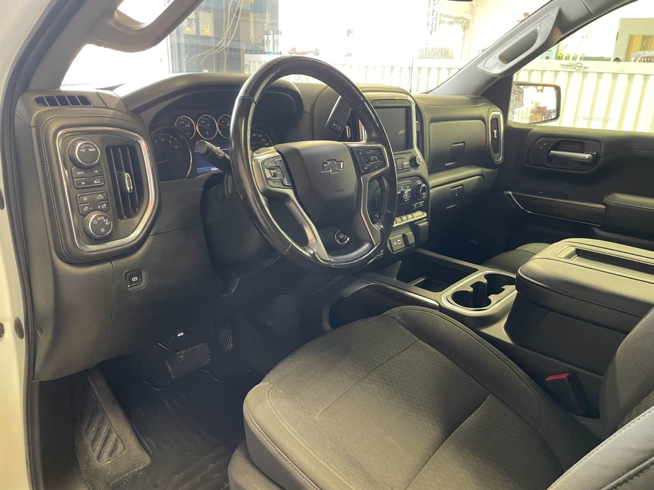 2021 Chevrolet Silverado 1500 RST CREW 4X4 *SIÈGES CHAUFF* BOSE CARPLAY BEDLINER White Saint-Jérôme - photo #2