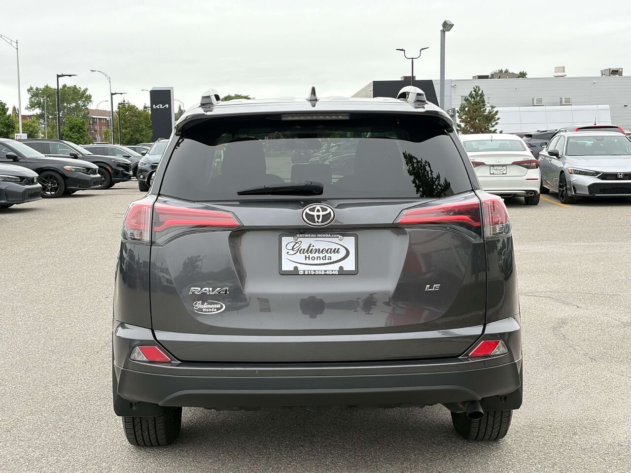 2017 Toyota RAV4 LE Grey Gatineau - photo #4