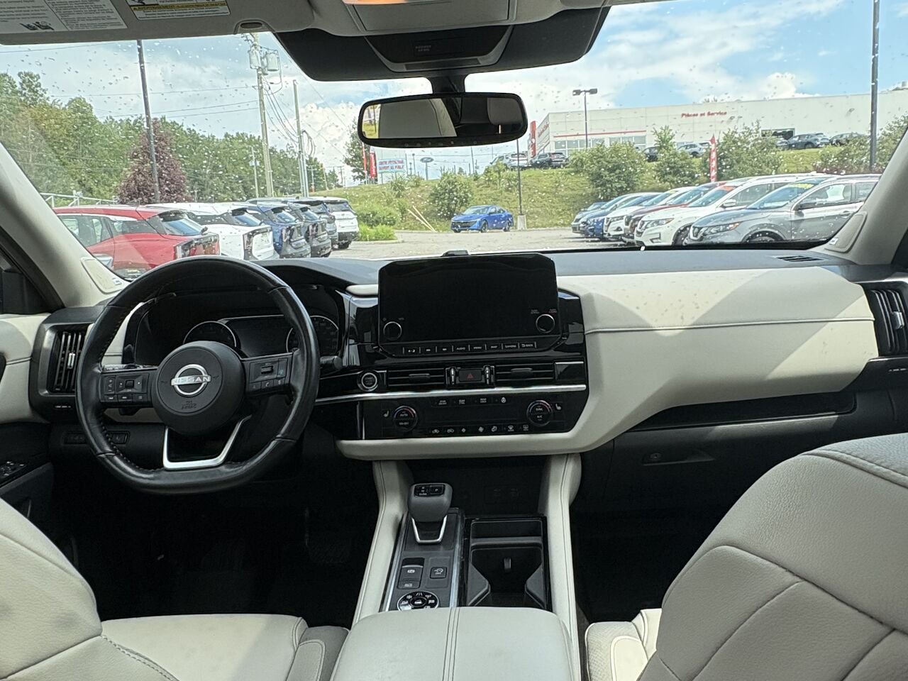 Nissan Pathfinder 2022 Blanc Mont-Laurier - photo #4