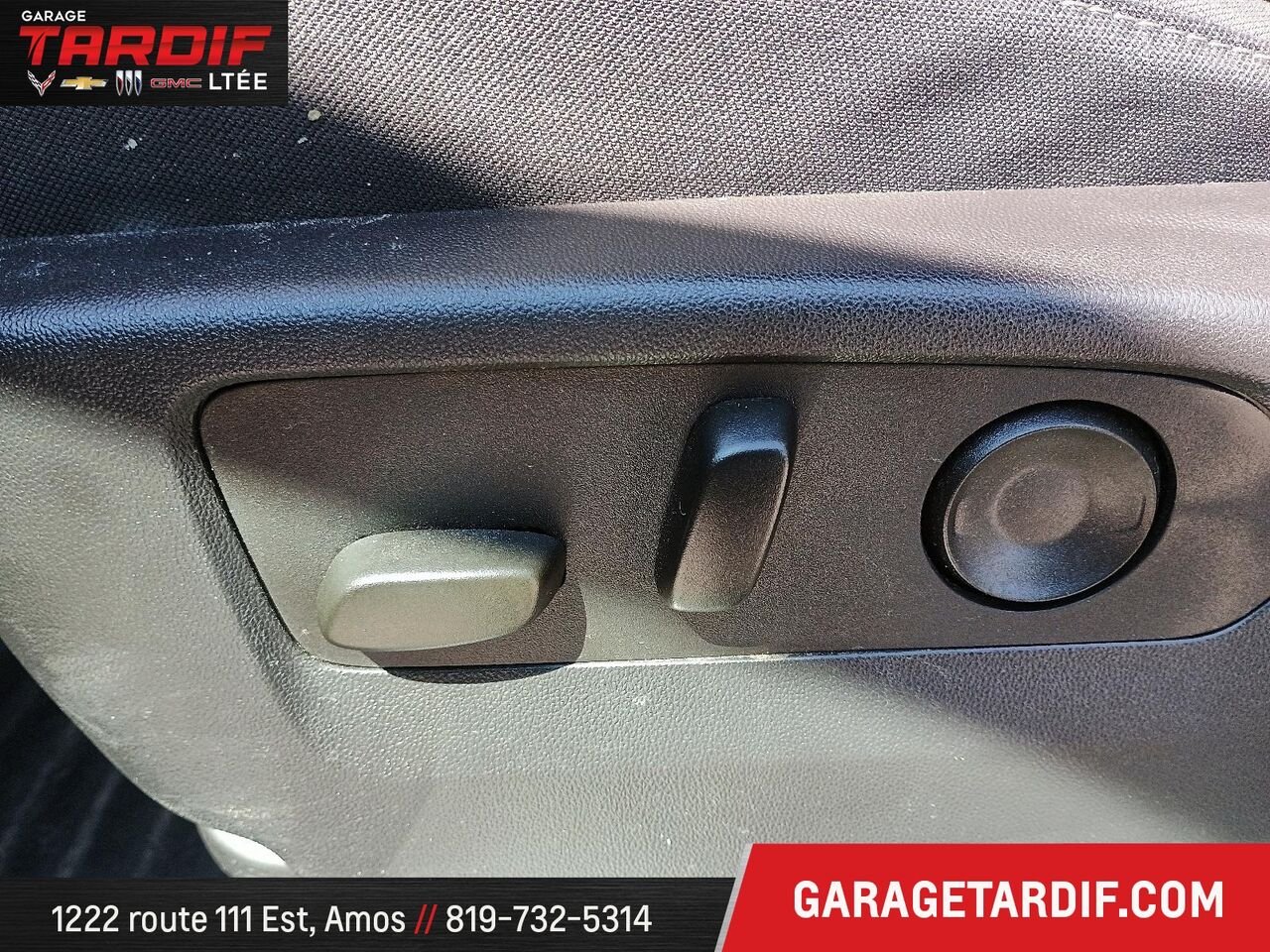 GMC SIERRA 1500 4WD CREW CAB PICKUP 2024 Mont-Laurier - photo #15