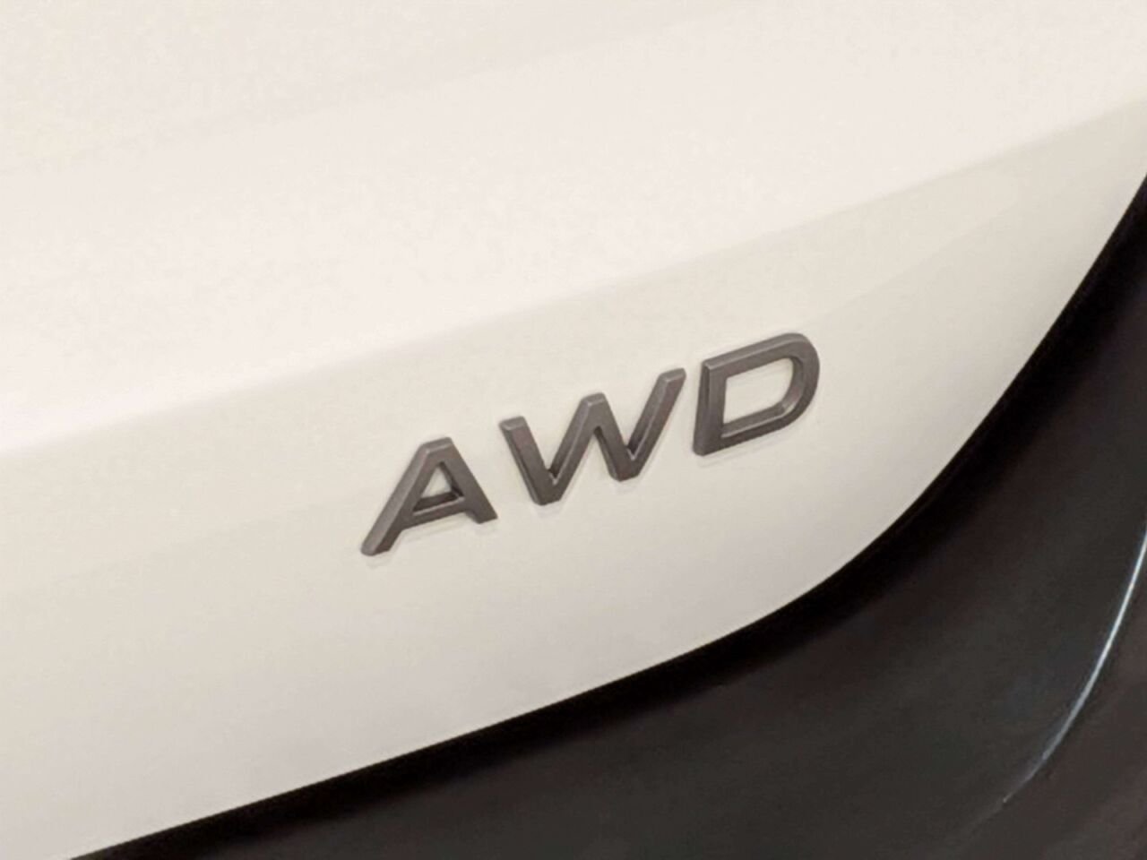 2026 Nissan Kicks S AWD White Val-David - photo #35