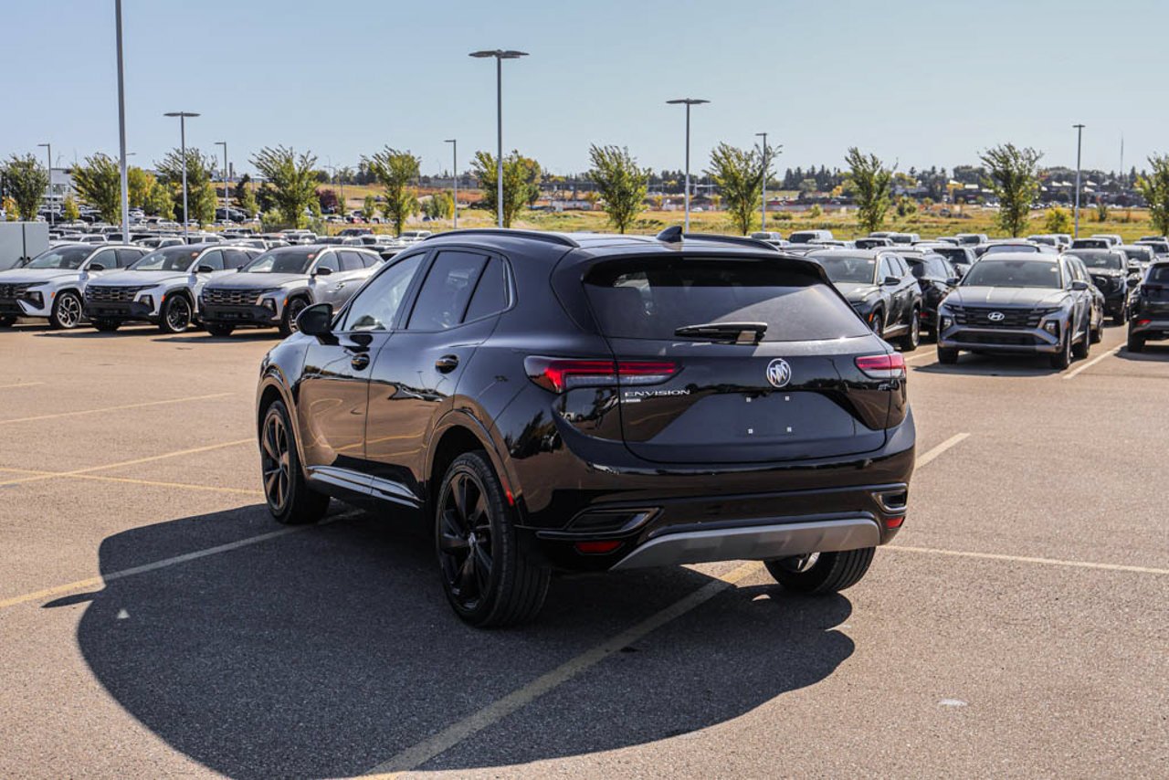 2023 Buick Envision AWD 4dr Preferred Black Sherwood Park - photo #5