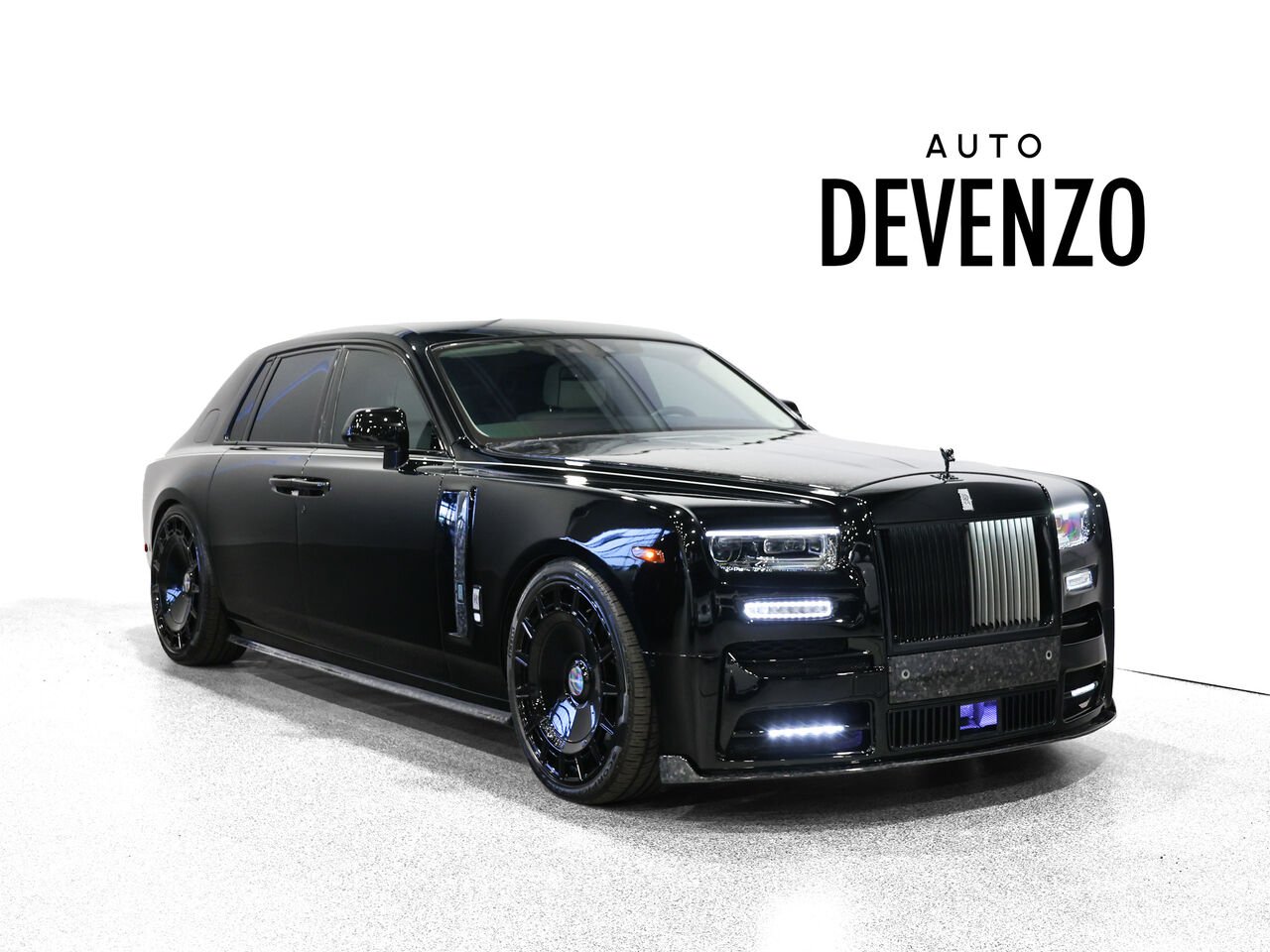 Rolls-Royce Phantom 2023 Noir Saint-Eustache - photo #0