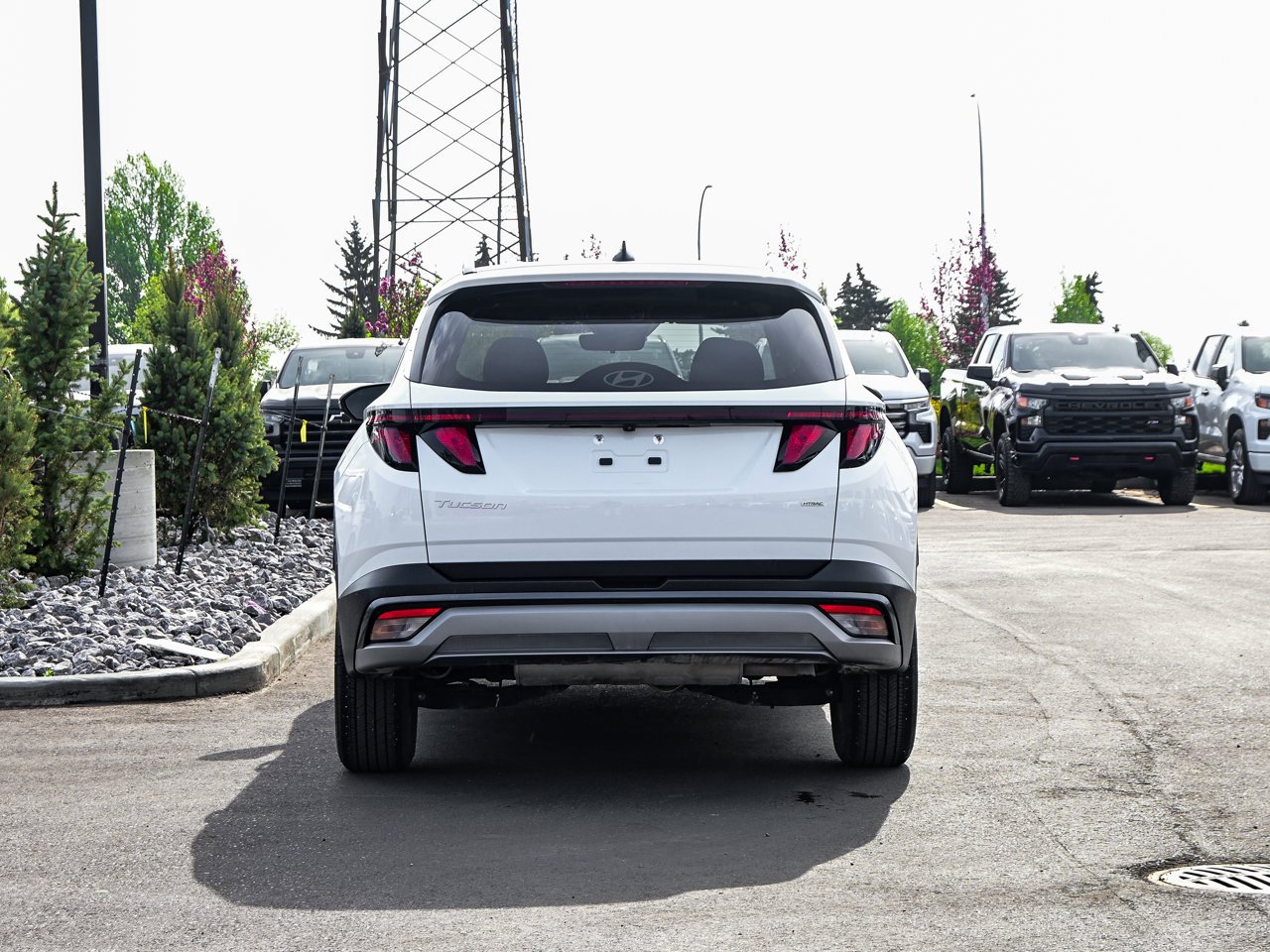 2025 Hyundai Tucson Preferred AWD White Sherwood Park - photo #11
