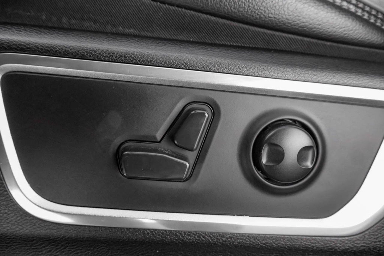 2022 Ram 1500 Laramie 4x4 Crew Cab 5'7 Box Grey Sherwood Park - photo #14