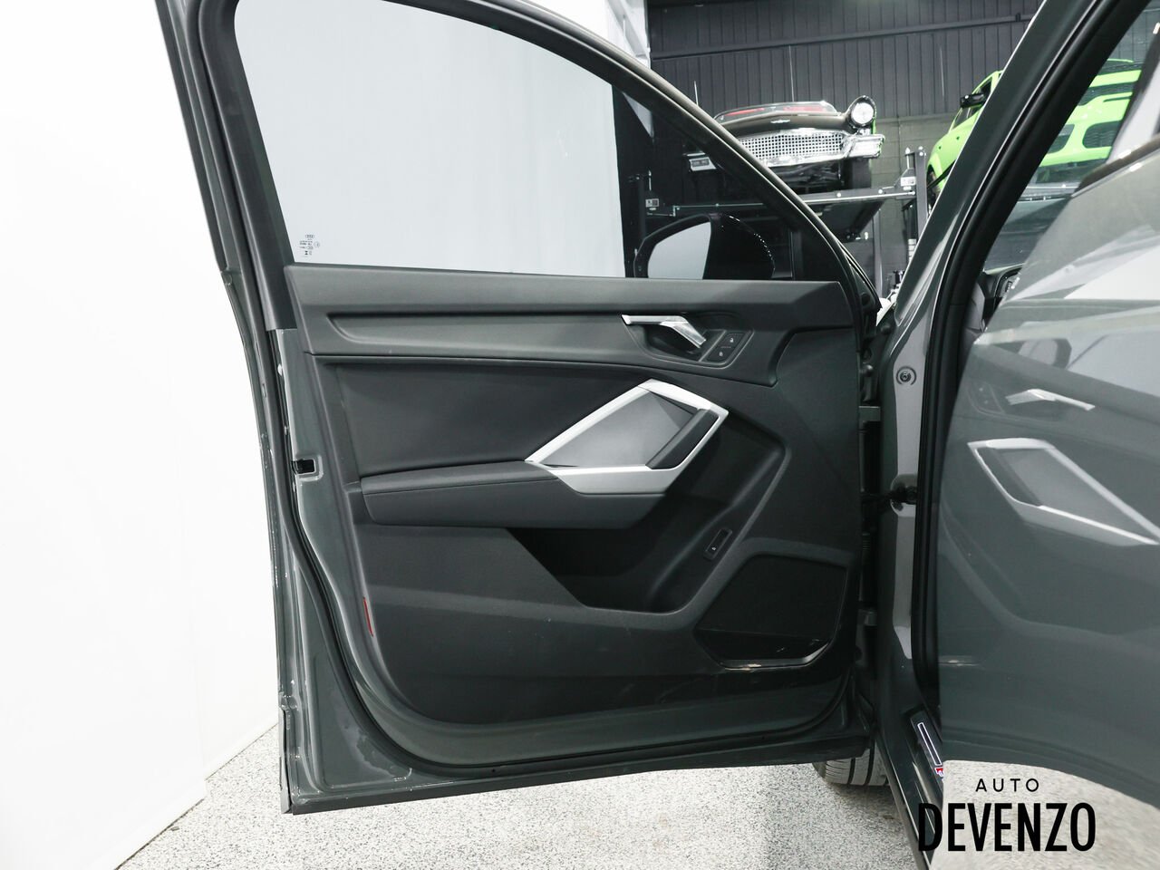 Audi Q3 2025 Gris Saint-Eustache - photo #10