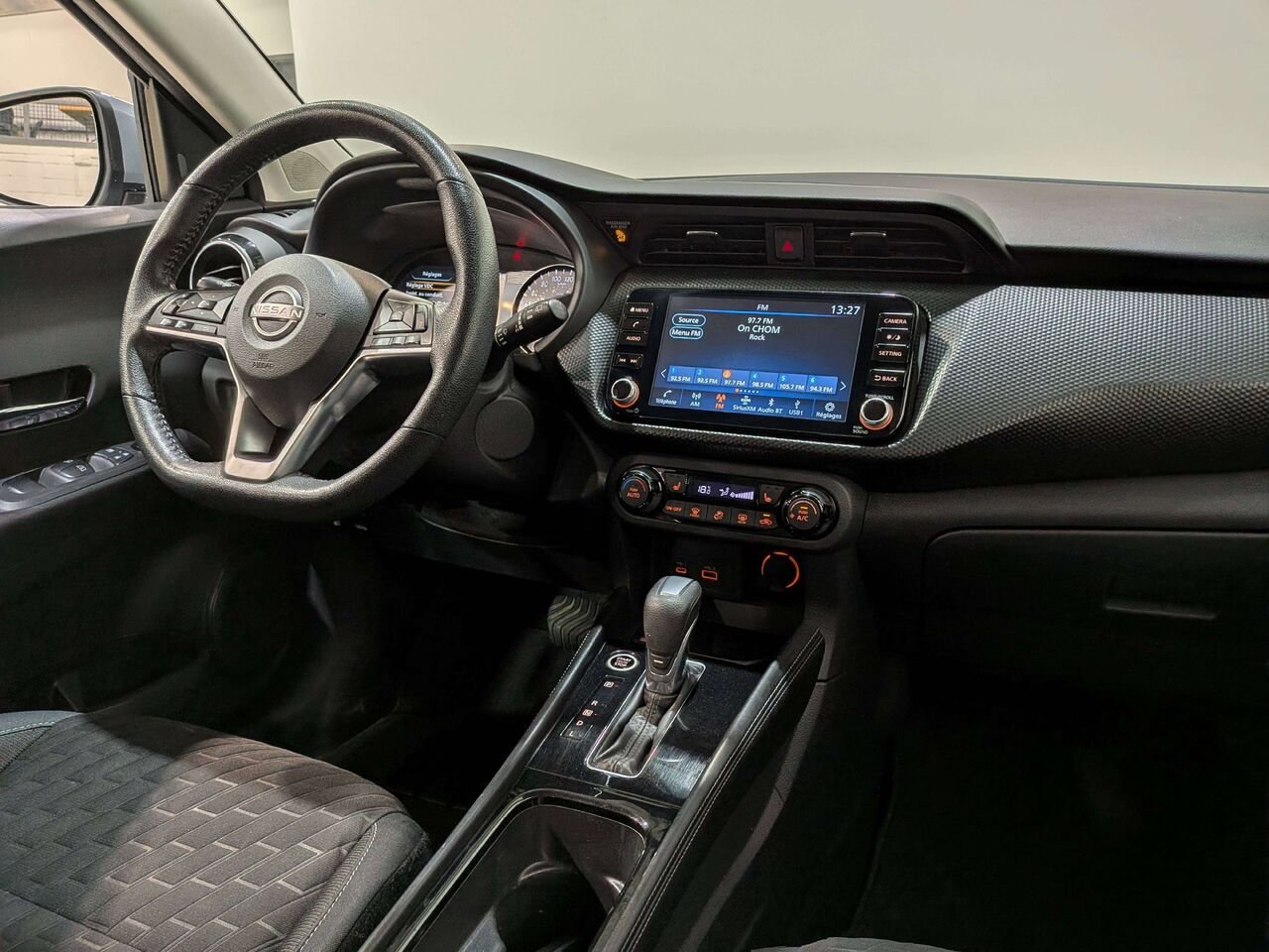 Nissan Kicks SV FWD 2023 Gris Val-David - photo #18