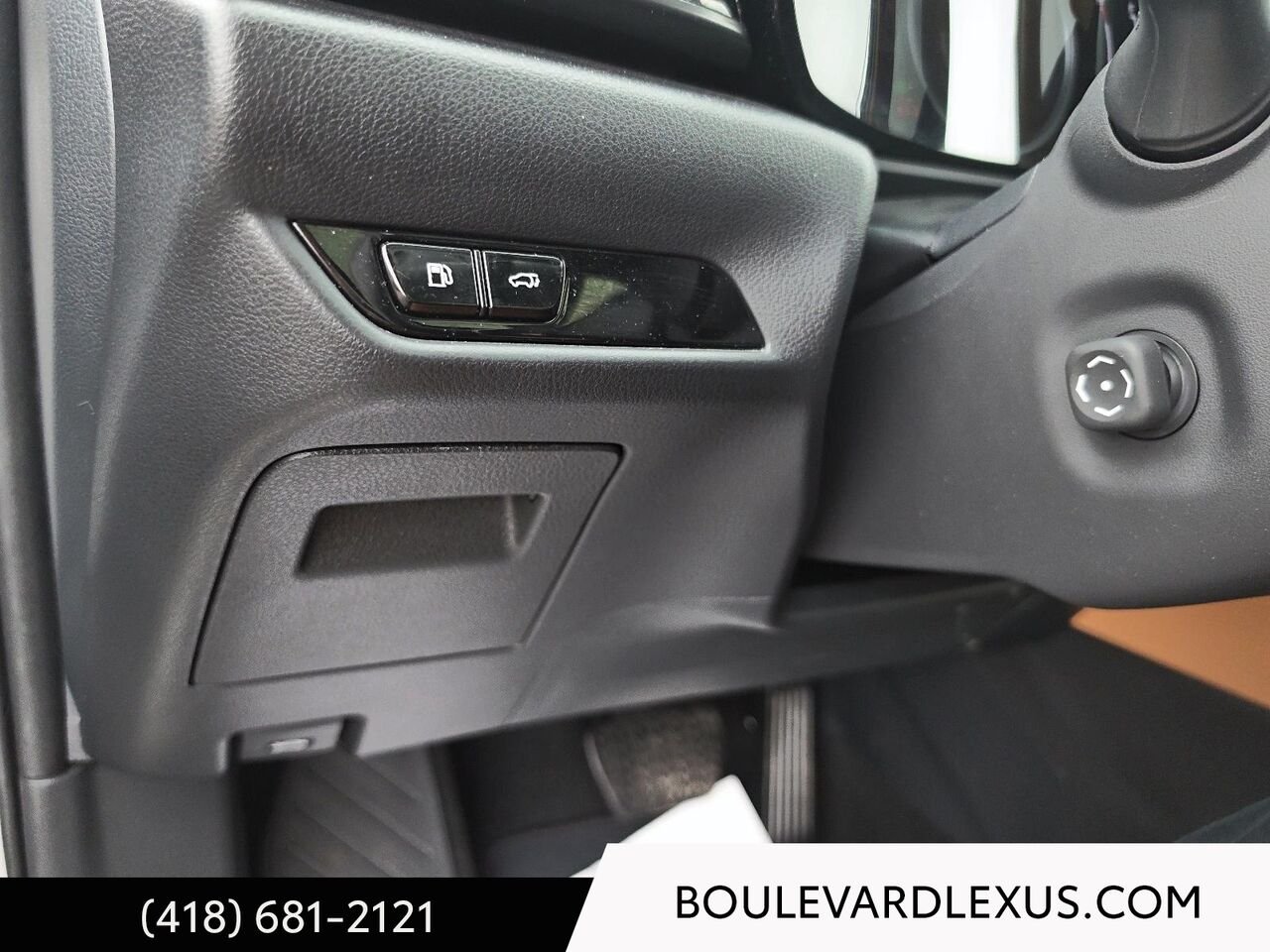 Lexus NX 601183 | NX 350h TI 2024 Argent Québec - photo #12