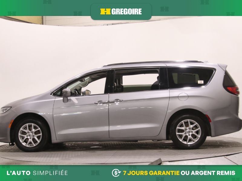 2021 Chrysler Pacifica Grey Blainville - photo #4