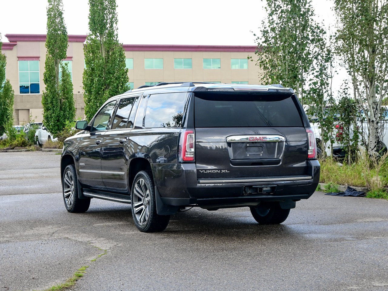 2017 GMC Yukon XL 4WD 4dr Denali Black Sherwood Park - photo #10