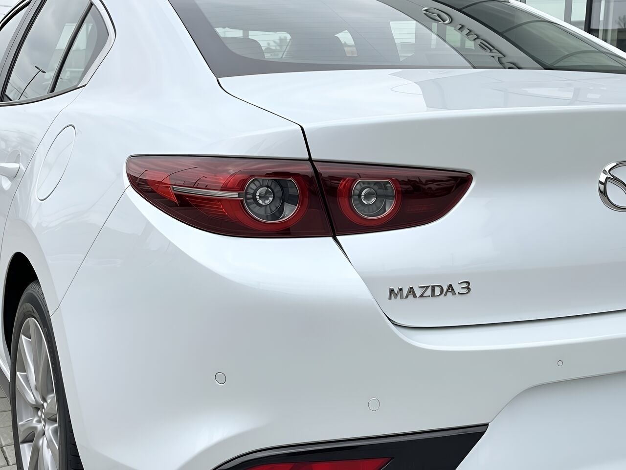 MAZDA Mazda3 2026 Blanc neige nacré Notre-Dame-des-Prairies - photo #7