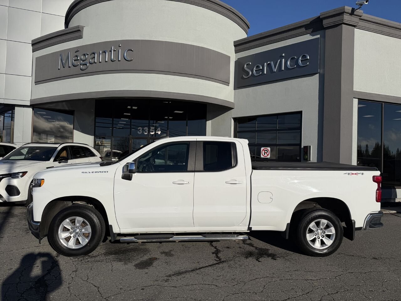 Chevrolet Silverado 1500 2020 Blanc Lac Mégantic - photo #1