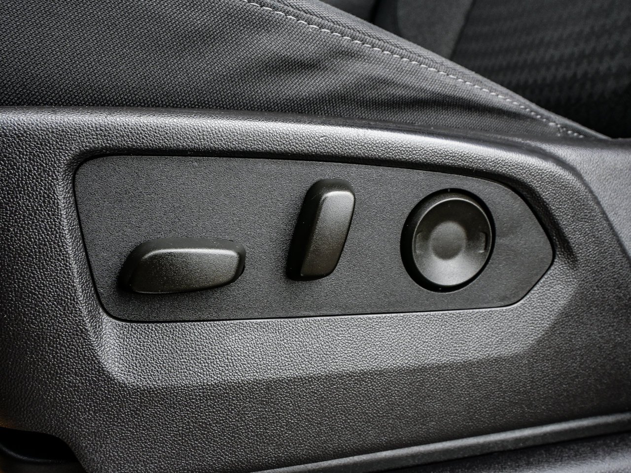 2024 GMC Sierra 1500 4WD Crew Cab 147 Elevation Black Sherwood Park - photo #29