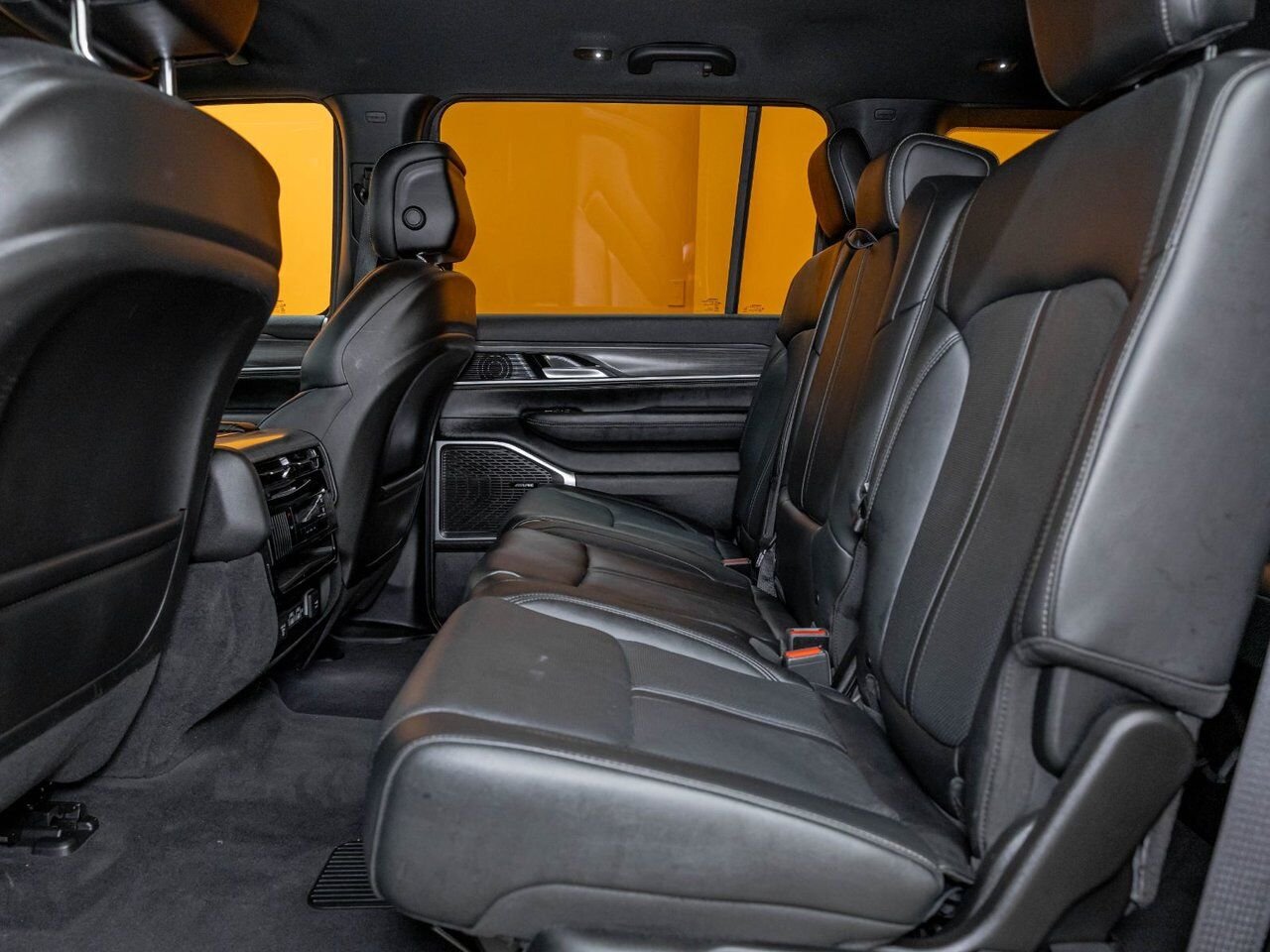 2023 Jeep Wagoneer SERIES II AWD *NAV* CUIR SIÈGES VENTIL HAYON ELECT Black Saint-Jérôme - photo #27