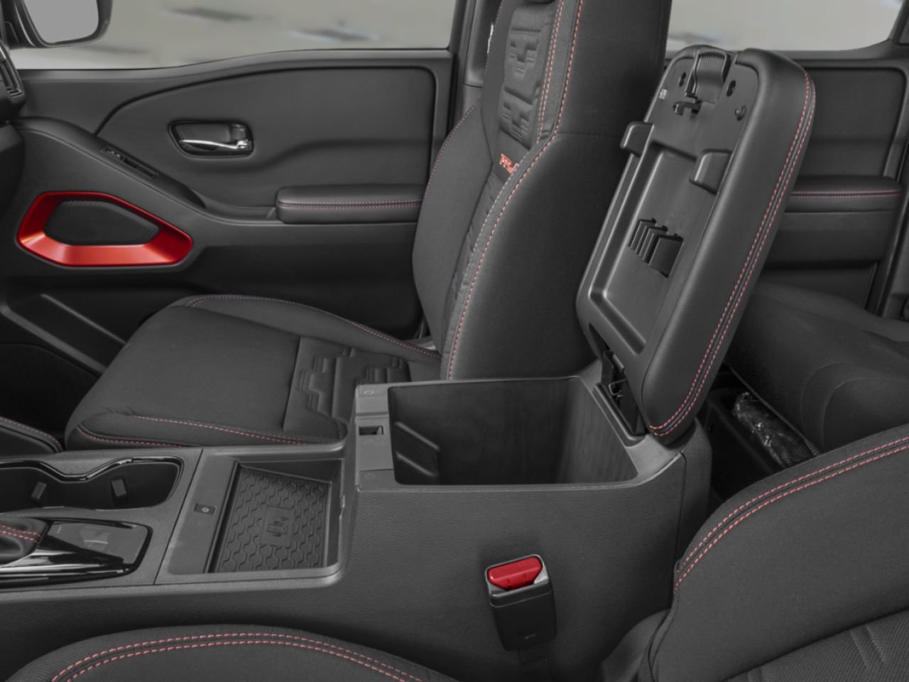 2026 Nissan Frontier Super Black Ste-Agathe des Monts - photo #9