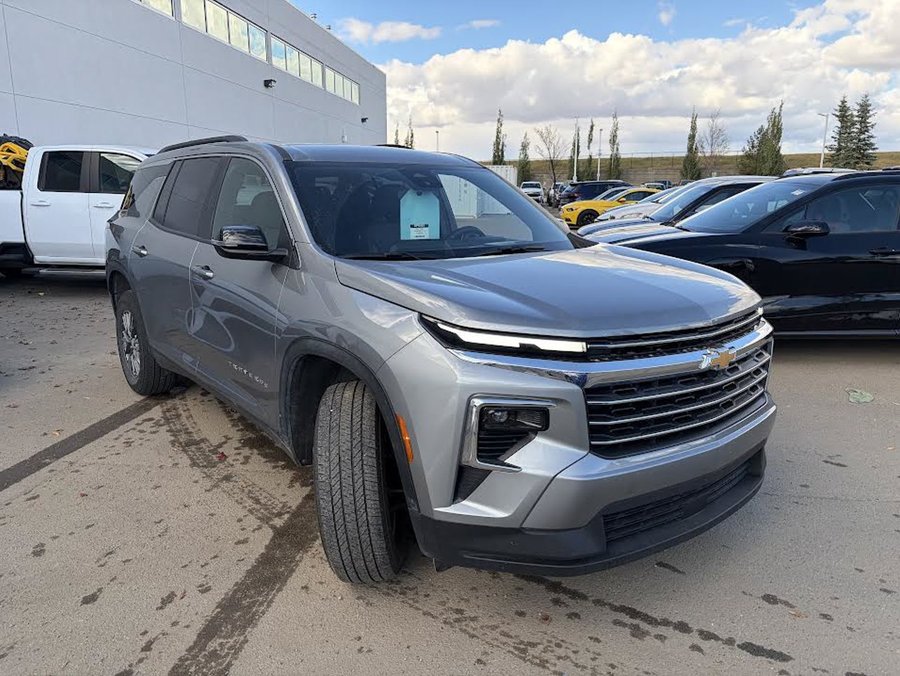 2026 Chevrolet Traverse LT 1.5L | Remote Start Grey