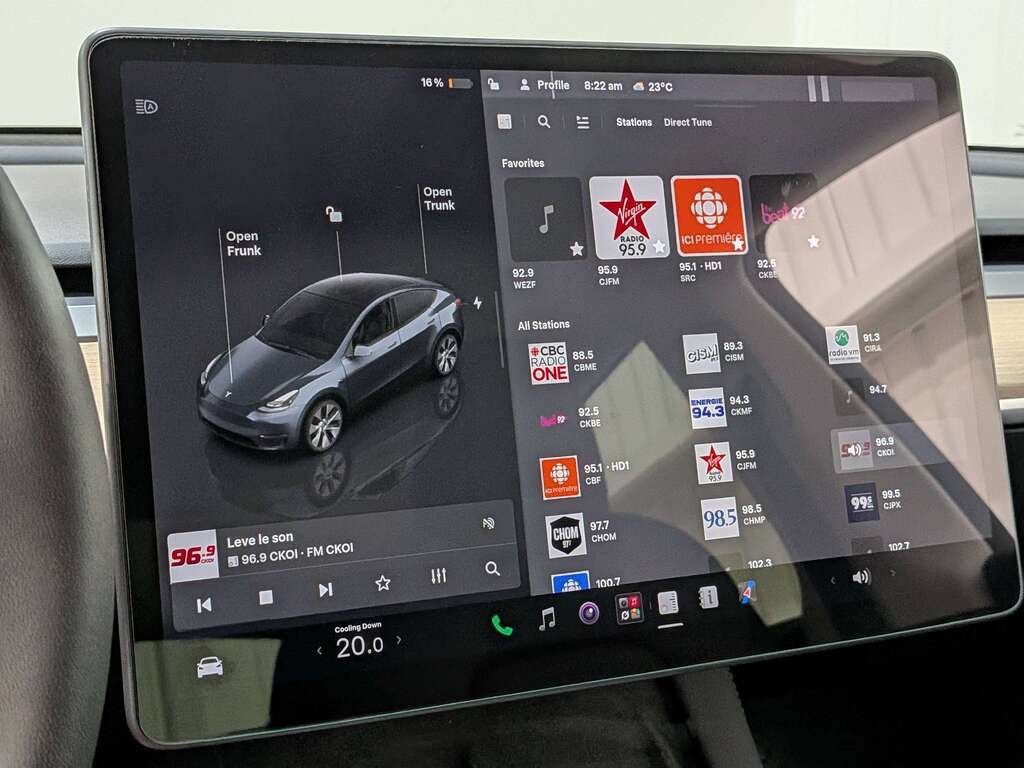 Tesla Model Y RWD 2023 Gris Val-David - photo #21