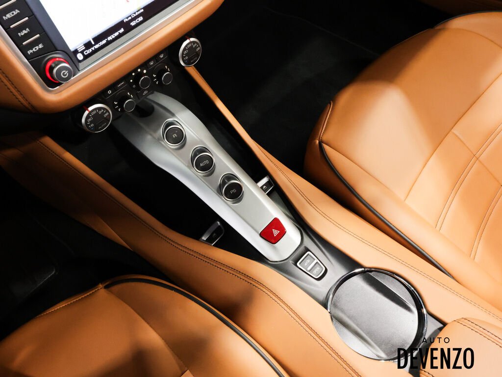 2017 Ferrari California T gray Saint-Eustache - photo #20