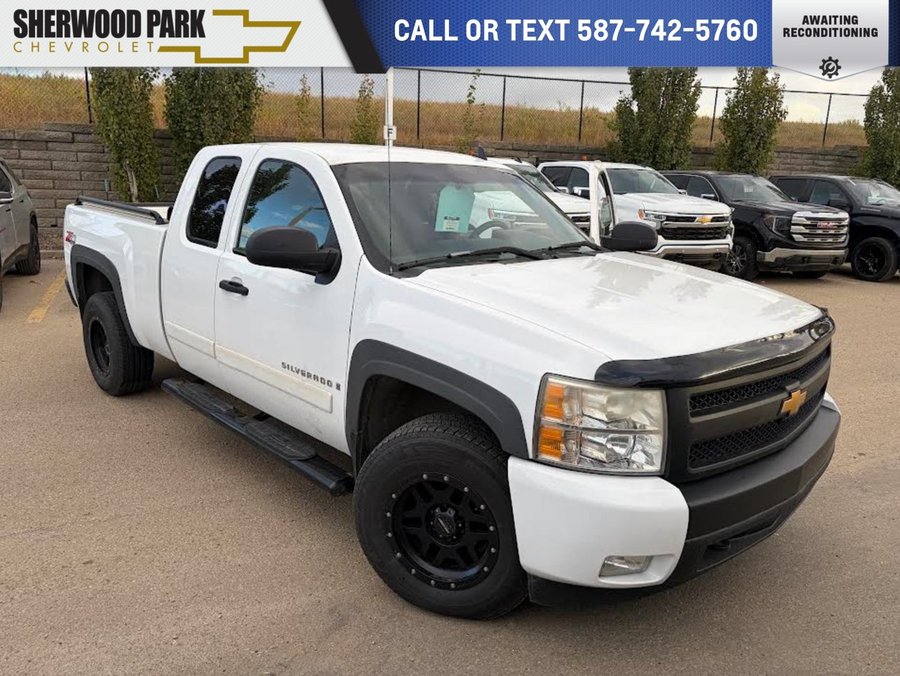 2007 Chevrolet Silverado 1500 WT White
