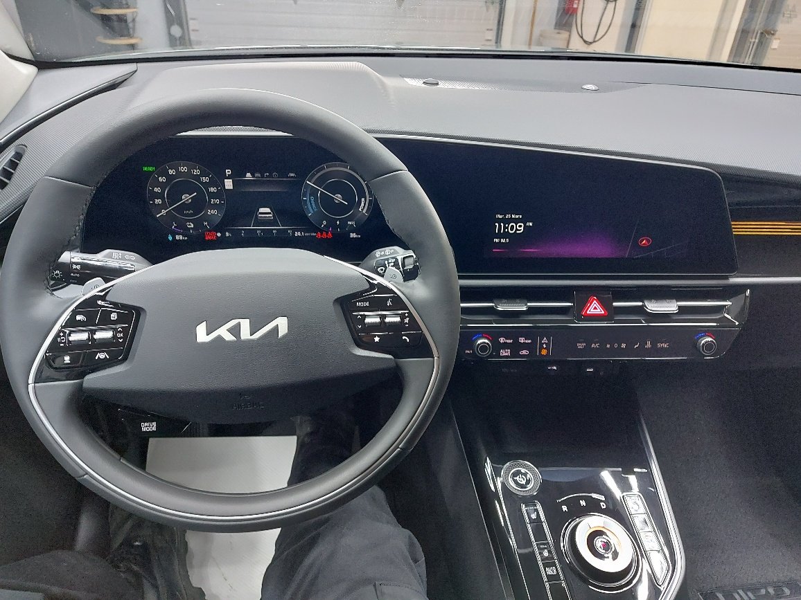 Kia Niro électrique 2026 Vert paysage urbain Blainville - photo #16
