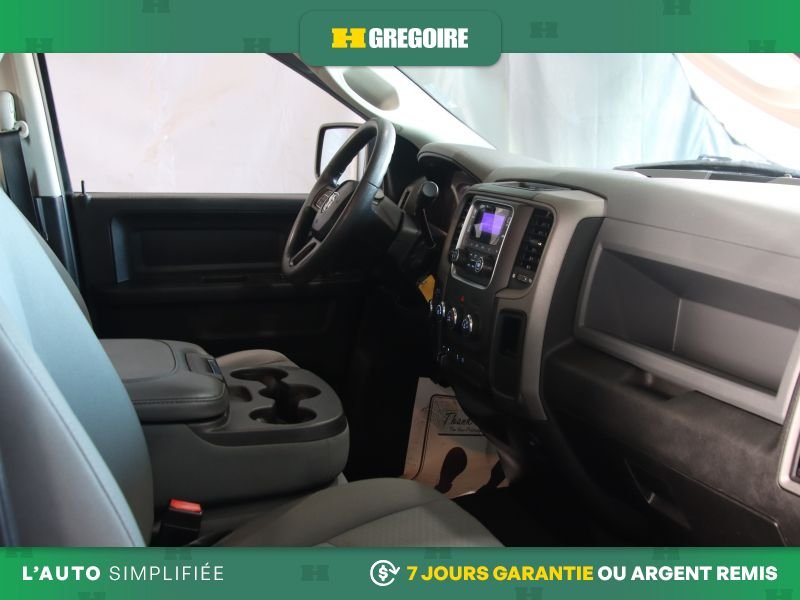 2019 Ram 1500 Black Saint-Eustache - photo #26