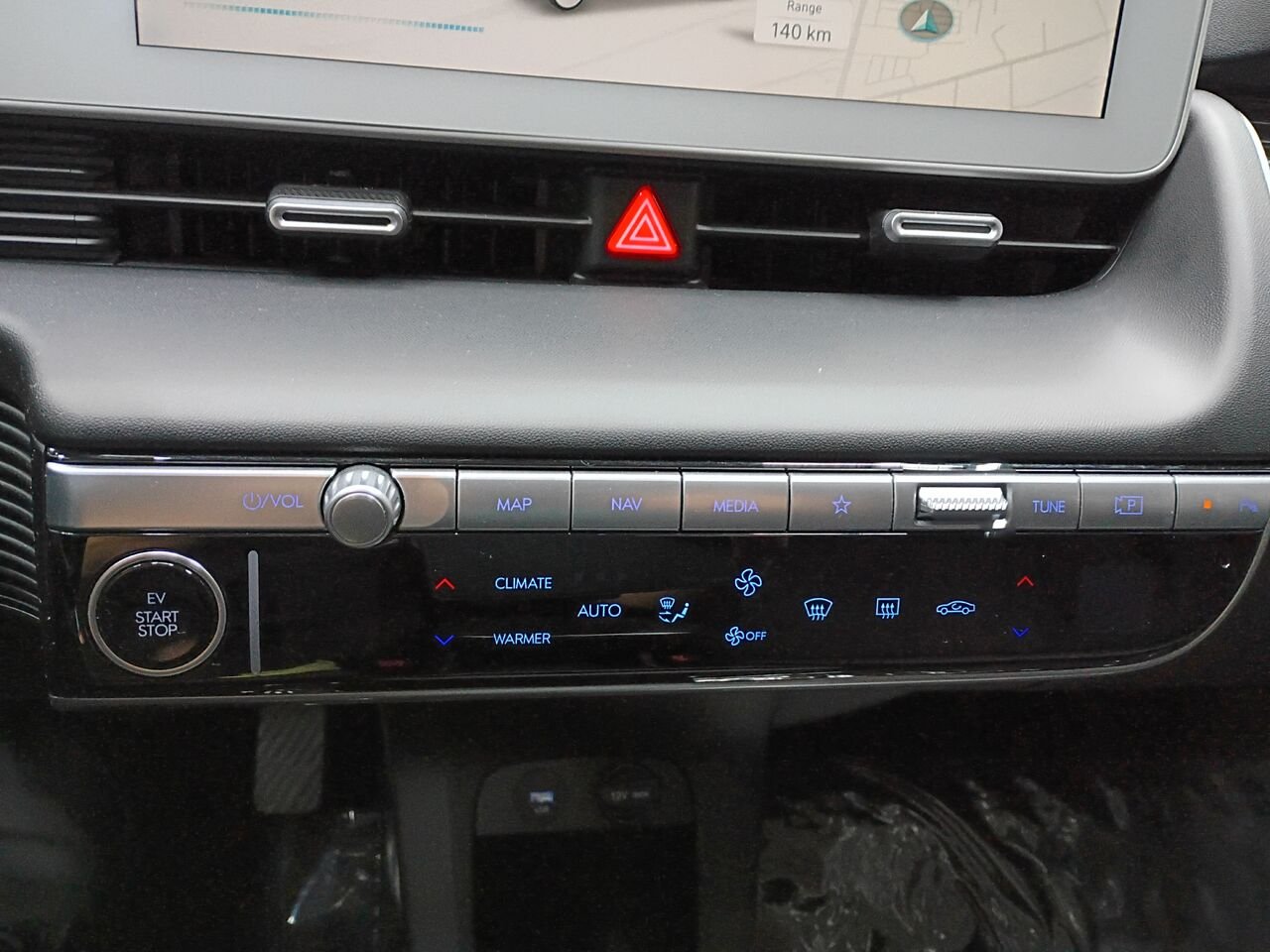 2023 Hyundai IONIQ 5 White Blainville - photo #26